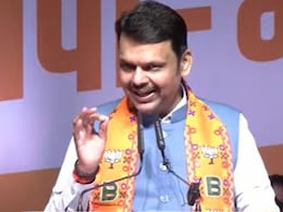 "लाडक्या बहि&zwj;णींना केवळ लाडकी बहीण ठेऊ नका, त्यांना लखपती..", CM देवेंद्र फडणवीसांनी दिली खुशखबर!