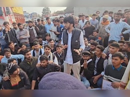 नर्सिंग स्टूडेंट्स का प्रदर्शन, नेशनल हाईवे पर किया चक्काजाम; कहा- 3 साल बाद भी नहीं हुई परीक्षा