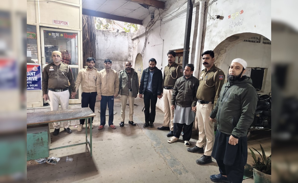 तुर्कमान गेट पर हंगामा करना पड़ा महंगा, पुलिस ने 5 पत्थरबाजों को किया गिरफ्तार