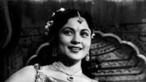 वो एक्ट्रेस जिसे लोग सचमुच मानने लगे थे माता पार्वती, आशीर्वाद लेने पहुंच जाते थे घर, पर्दे पर अमिताभ बच्चन की मां का रोल कर हुईं अमर