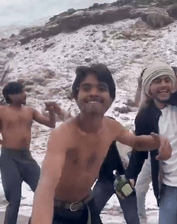 दारू, हुक्का और लाउड म्यूजिक... हिमाचल की कड़कड़ाती ठंड में शर्ट उतारकर नांचते हुड़दंगियों को देखिए