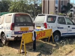 जबलपुर में बिक रहे पुलिस वाहन... सामने खड़े 'महाराज', सोशल मीडिया पर सौदेबाजी; जानें पूरा मामला