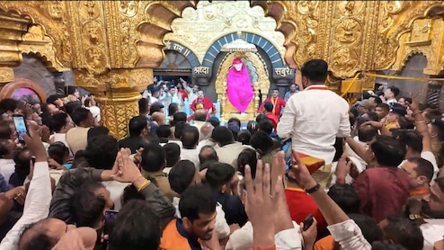 Shirdi Sai Baba: अबब! साईबाबांच्या चरणी रेकॉर्डब्रेक दान; अवघ्या  9 दिवसात 'इतक्या' कोटींची देणगी