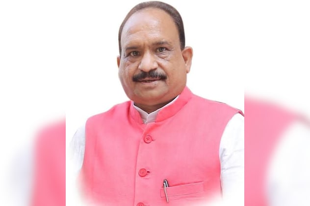 कांग्रेस नेता दिनेश खोड़निया