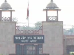 आंबेडकर की फोटो जलाने वाले एडवोकेट अनिल मिश्रा को एक और झटका, सुनवाई टली, सरकार ने मांगा समय; आगे क्या