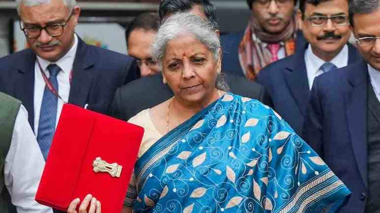 बजट 2026 से उम्मीदों की उड़ान... टैक्स में राहत से लेकर सस्ती शिक्षा तक, जानें आम आदमी की 'विशलिस्ट'