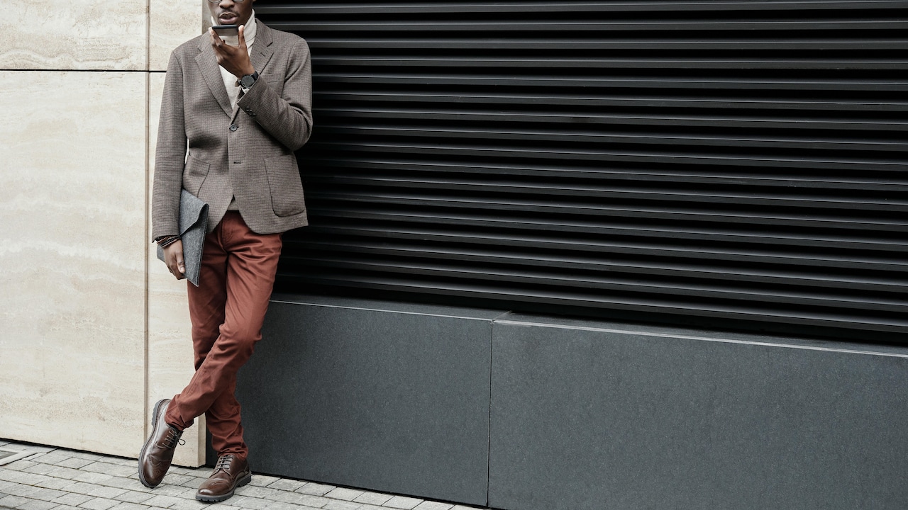 How to Tell If Linen Trousers Are See-Through: A Simple Light Test Guide How to Tell If Linen Trousers Are See-Through: A Simple Light Test Guide