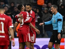 Liverpool Cruise As Bayern Munich Reach Champions League Last 16