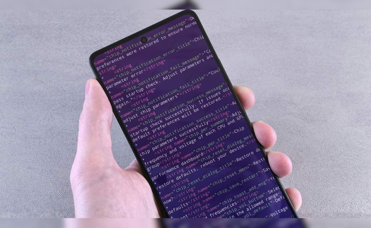 Centre Junks Report On Forcing Smartphone Manufacturers To Share Source Code