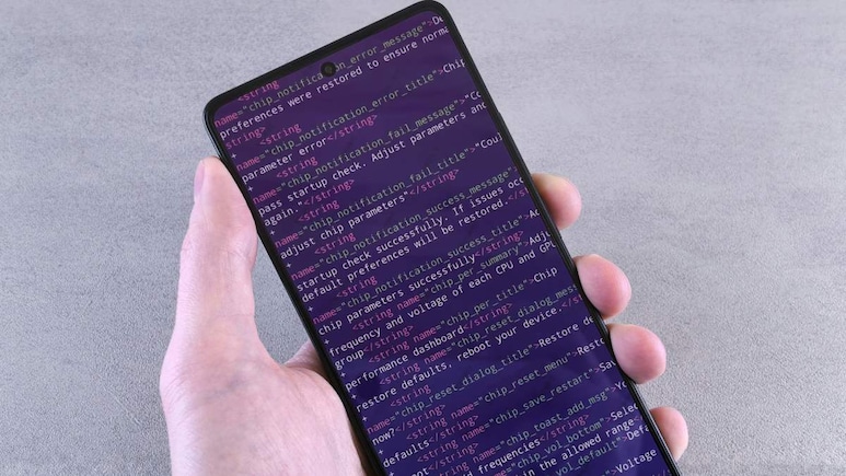 Centre Junks Report On Forcing Smartphone Manufacturers To Share Source Code