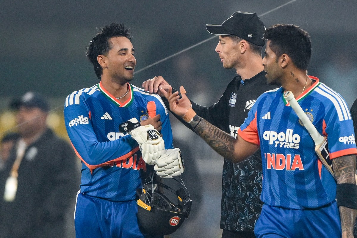 Abhishek Or SKY: Who Played Better In 3rd NZ T20I? Gavaskar Gives Verdict