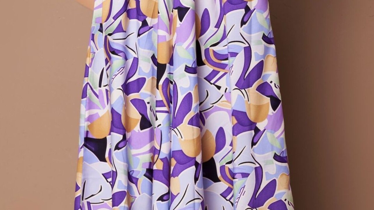 Straight vs Flared Palazzos: What Works Best to Flatter and Increase Your Height.