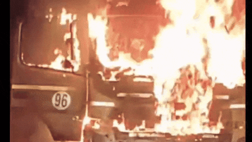 पिस्तौल तानी, नीचे उतारा और लगा दी वोल्वो में आग... चतरा के कोयलांचल में आधी रात को क्या हुआ?