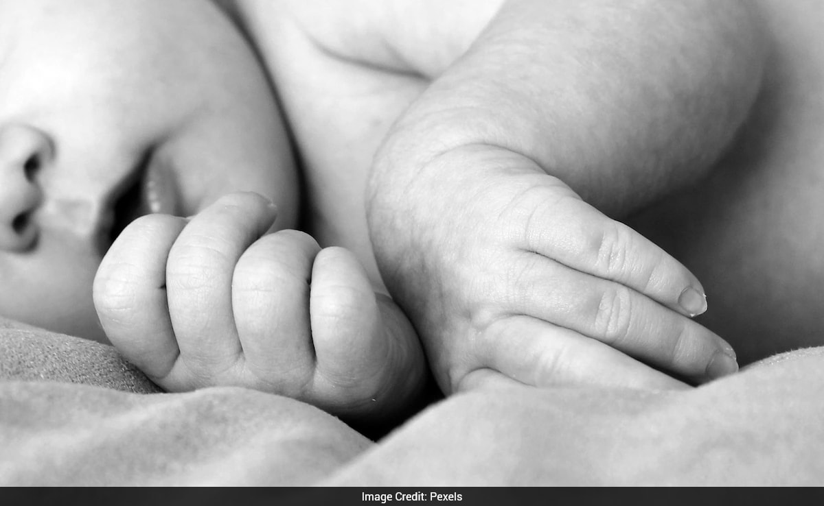 59-Year-Old Chinese Woman Becomes City's Oldest Mother via IVF