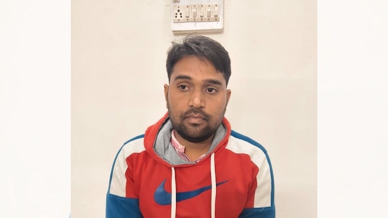 ACB Action: किसान की जमीन के लिए 18000 की रिश्वत, रंगे हाथ पकड़ा गया पटवारी