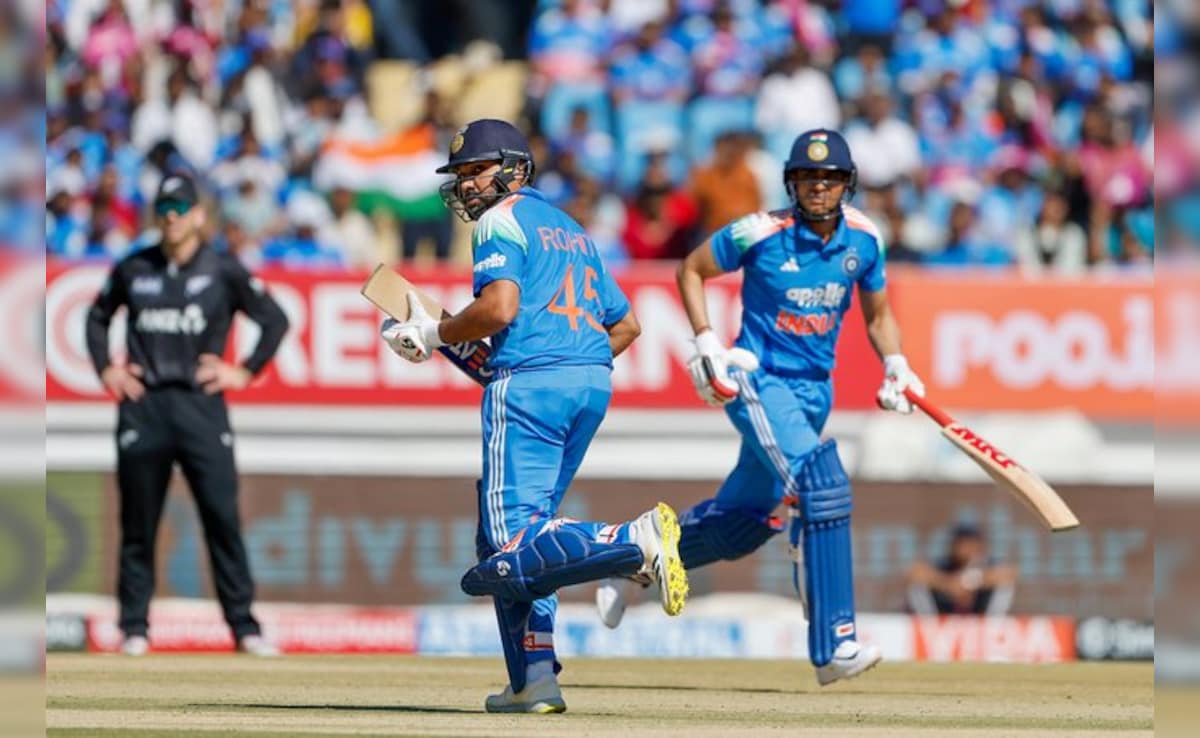India vs New Zealand LIVE Score, 2nd ODI: रोहित शर्मा 24 रन बनाकर आउट, भारत को लगा पहला झटका