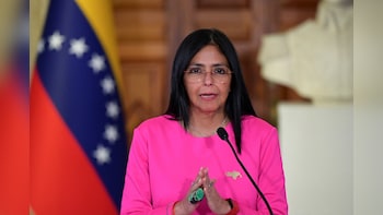 The Price Of Crude: How A US Oil Deal Is Rewriting Venezuela's Power Dynamics