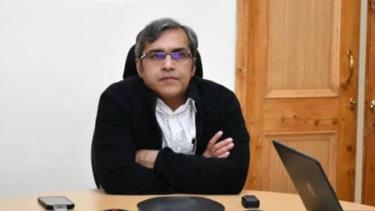 कौन हैं IAS अफसर संजीव खिरवार, दिल्ली MCD कमिश्नर बनाए गए