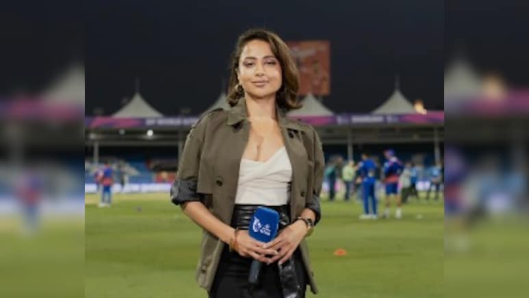 'मेरे लिए मेरा देश सबसे पहले', BPL होस्ट पैनल से बाहर किये जाने की खबर पर रिद्धिमा पाठक ने तोड़ी चुप्पी