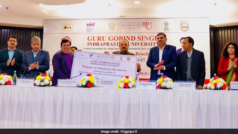 IP यूनिवर्सिटी ने एडमिशन ब्रोशर किया लॉन्च, 24 नए कोर्स पढ़ने का मौका, 2 फरवरी से दाखिले की प्रक्रिया शुरू