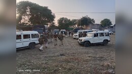 BJP विधायक के गांव में पुलिस पर हमला, ग्रामीणों ने दौड़ा-दौड़ाकर पीटा, थाना प्रभारी के खिलाफ SP ने लिया एक्शन