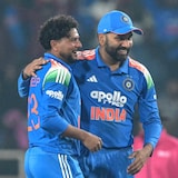 "Ball <i>Daal Chup Chap</i>": Rohit Sharma Refuses To Advise Kuldeep Yadav, Gives Blunt Command