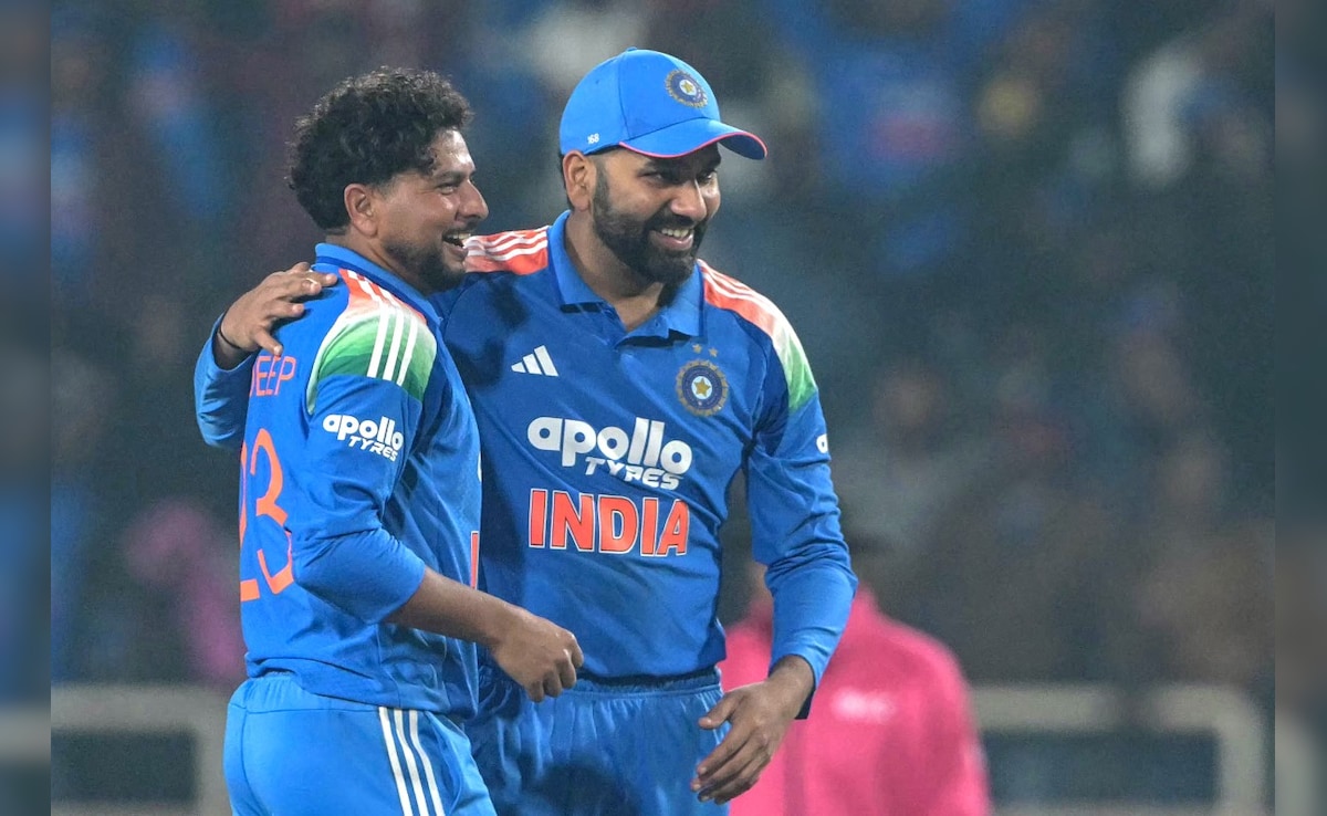 "Ball <i>Daal Chup Chap</i>": Rohit Sharma Refuses To Advise Kuldeep Yadav, Gives Blunt Command