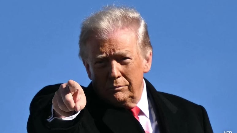 "Zelensky, Not Putin, Is Holding Up Ukraine Peace Deal: Trump's Big Claim