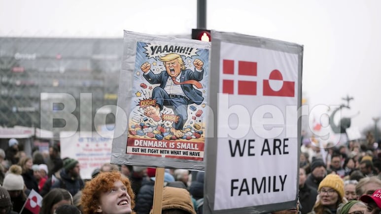 Danish Officials Set to Skip Davos as Greenland Spat Escalates