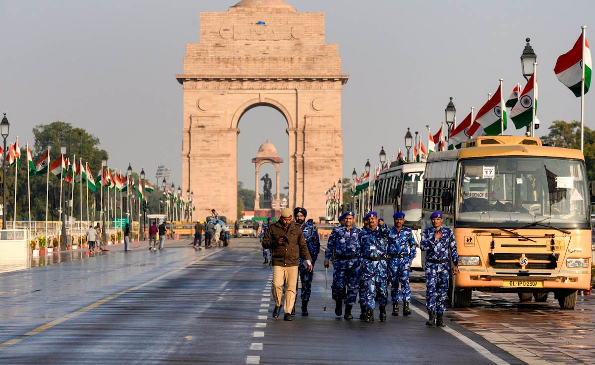 दिल्ली में बादल छाए, क्या 26 जनवरी गणतंत्र दिवस पर होगी बारिश, जानें आज कैसा रहेगा मौसम