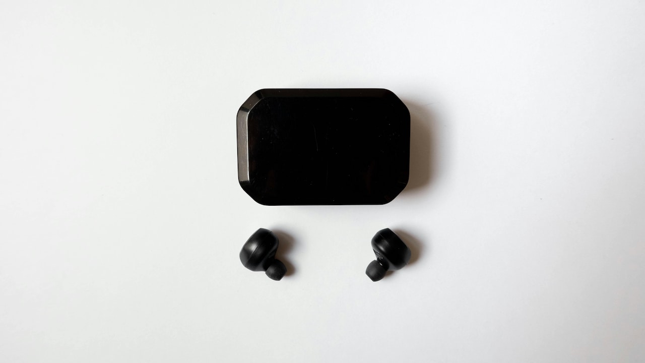 Bluetooth Interference Indoors: Why TWS Earbuds Disconnect And What To Do