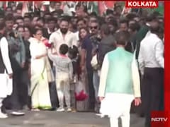 Mamata Banerjee Leads Rally, Judge Leaves Courtroom Amid I-PAC Raid Hearing