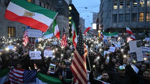 ईरान से भारतीयों की वापसी पर संशय के बादल, कल से शुरू होना था रेस्क्यू मिशन