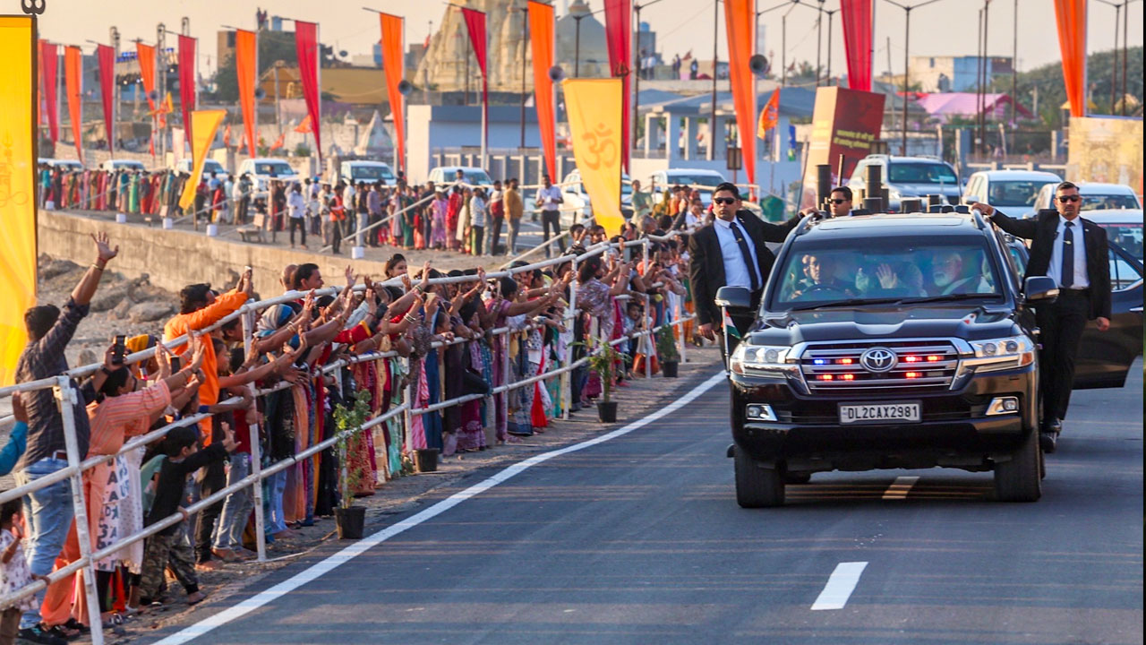 PM Narendra Modi In Somnath, Huge Crowd Welcomes His Grand Road Show