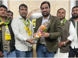 Rajasthan Politics: शेखावाटी में कांग्रेस को तगड़ा झटका! डोटासरा और कस्वां के सबसे करीबी नेता ने थामा हनुमान बेनीवाल का हाथ, चूरू में बिगड़े समीकरण