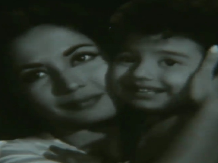 ढाई साल की उम्र में लड़कों का किरदार निभाने वाली इस बच्ची का मीना कुमारी से है खास रिश्ता, पहचाना&nbsp;