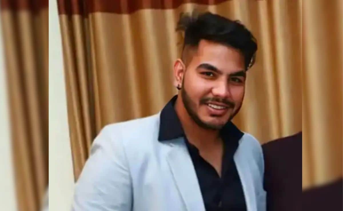 Indore Accident: मानसंधु ट्रांसपोर्ट व्यवसाय से जुड़े थे.