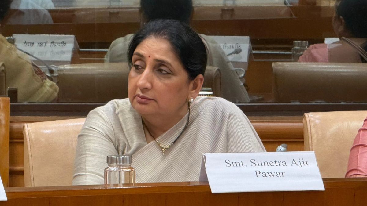 LIVE: सुनेत्रा पवार को नहीं मिलेगा 'पावरफुल' मंत्रालय, इस बार फडणवीस पेश करेंगे बजट