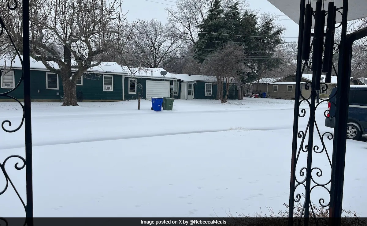 Sneeuw en ijs in het westen en midden van de VS terwijl een enorme storm het land teistert