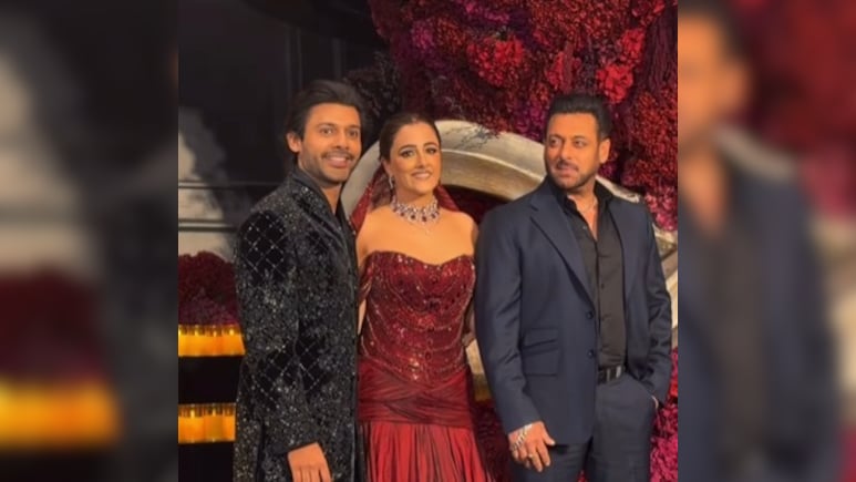 Salman Khan Steals Spotlight At Nupur Sanon-Stebin Ben's Mumbai Reception