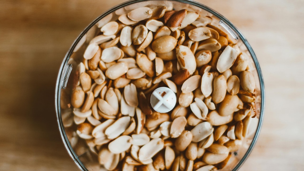 Pulse your favourite spices into fine powders with these mixer grinders from Amazon