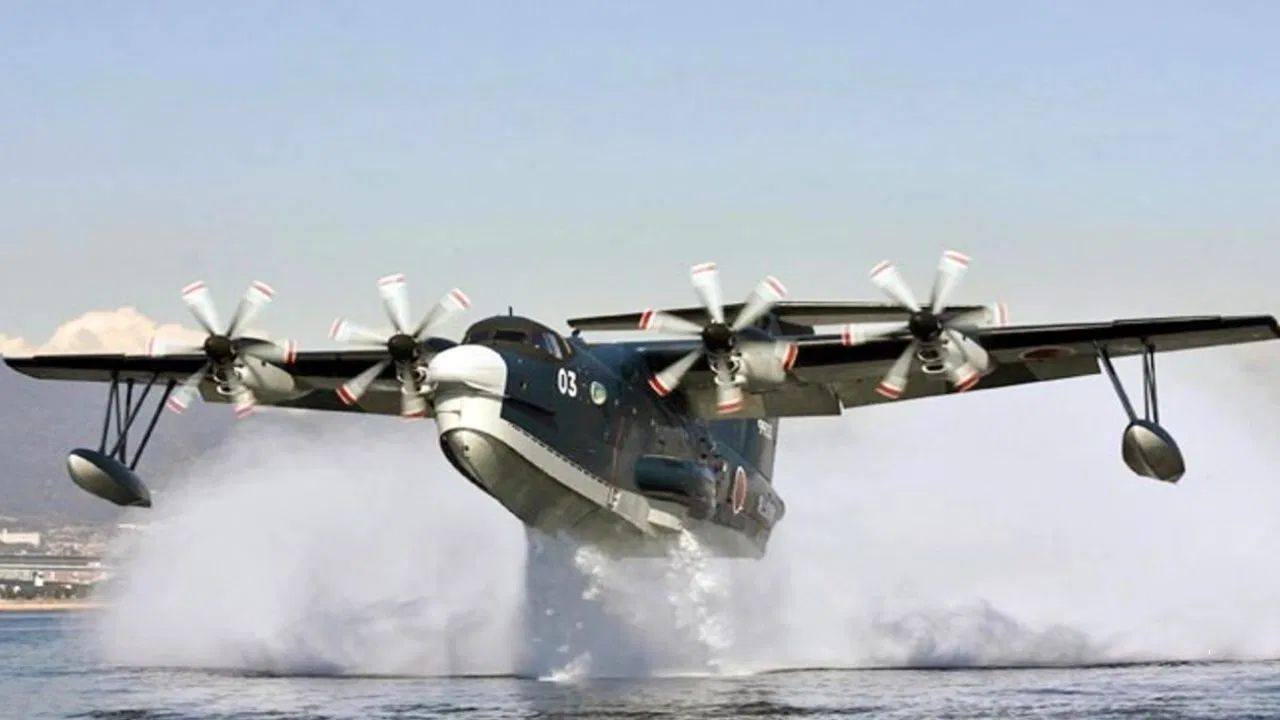 Amphibious Aircraft: समंदर का 'सुपर फाइटर', नौसेना को क्यों चाहिए पानी पर उतरने वाला एम्फीबियस विमान?