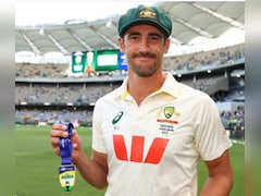 इस प्रदर्शन ने मिचेल  स्टार्क ने दिलाया स्पेशल  अवार्ड, महिलाओं में लौरा वोल्वॉर्ट ने मारी बाजी