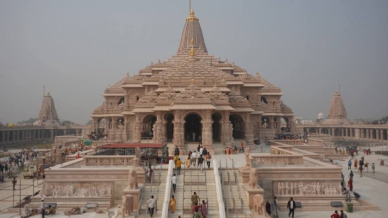 Ayodhya Ram Mandir : अयोध्येतील राम मंदिर परिसरात नमाज पठणाचा प्रयत्न; काश्मीरचा तरुण ताब्यात, नेमकं काय घडलं?