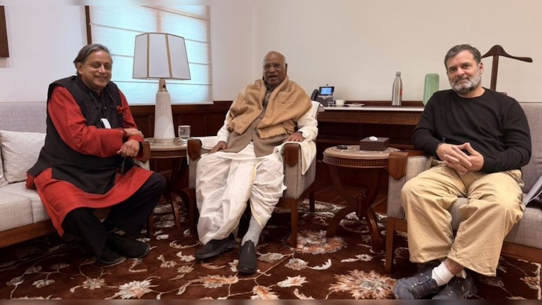 आज थरूर ने राहुल गांधी को सुना दिए सारे गिले शिकवे, अरसे से टलती बैठक की हैप्पी एंडिग-Inside story