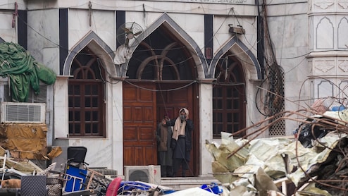 तुर्कमान गेट हिंसा के पांच किरदार जिन पर दिल्ली पुलिस की पैनी नजर, फैज-ए-इलाही मस्जिद में आज जुम्मे की नमाज पर रोक