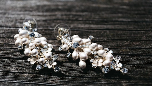 टाइम है कम, दाम में है दम, Lohri, Makar Sankranti पर ये ज्&zwj;वेलरी लाएगी आपके लुक में निखार