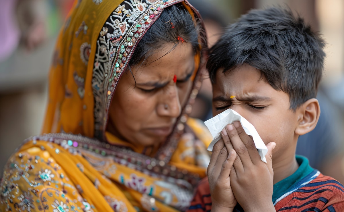 Flu Surge In Delhi: Doctors Warn Of High Fever, Persistent Cough, And Relapses; All Symptoms Listed