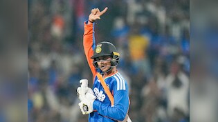 IND vs NZ: अभिषेक शर्मा ने तोड़ा गुरु युवराज सिंह के छक्कों का महारिकॉर्ड, रनों के मामले में भी छोड़ा पीछे