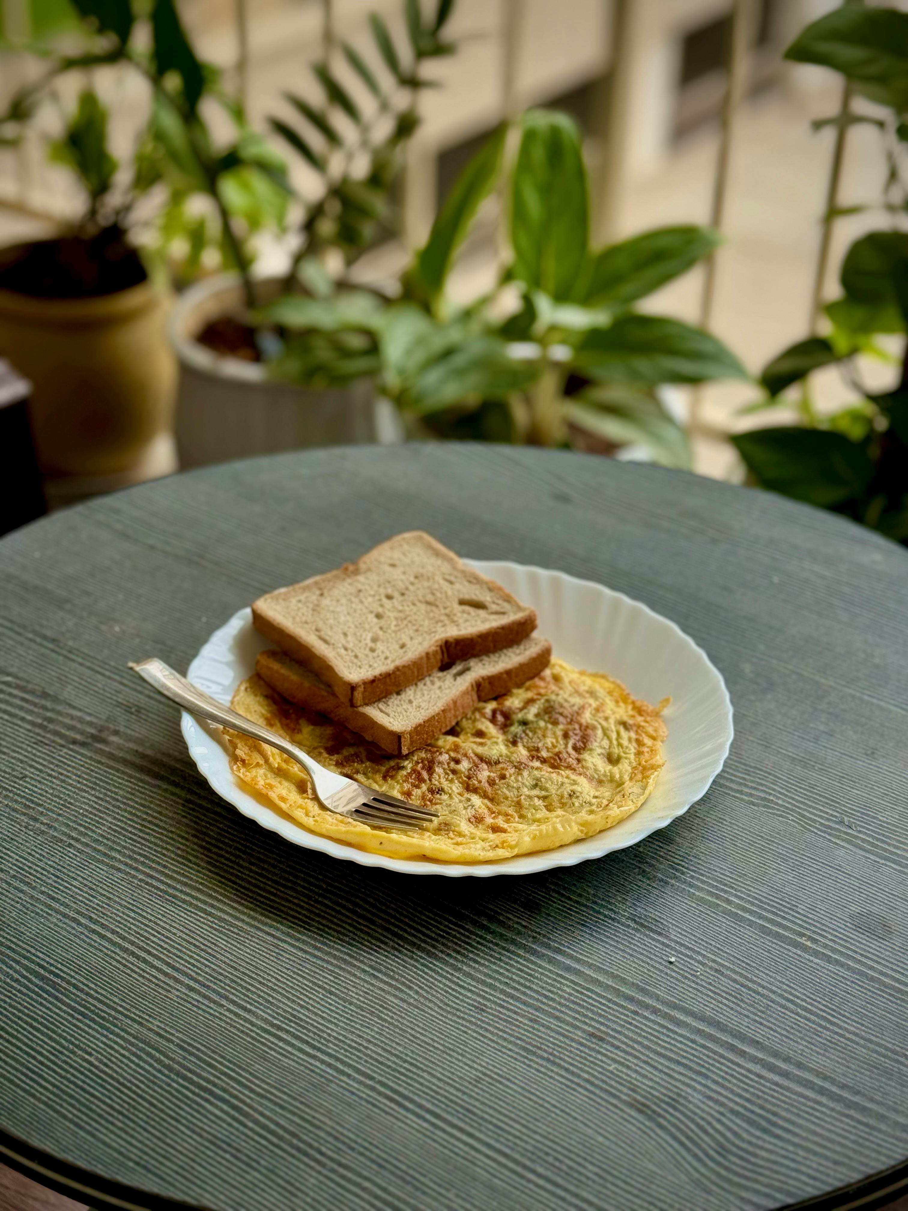 Enjoy Railway-Style Omelette At Home, Made In Just 10 Minutes